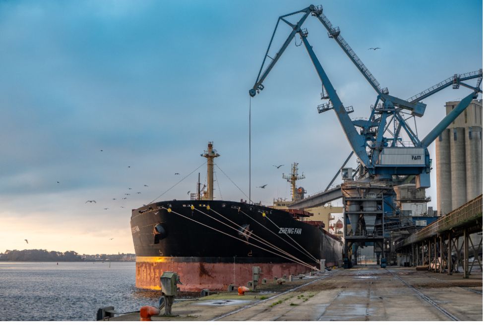 Manutention portuaire au port de Lorient