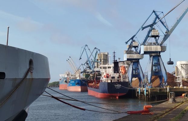 Belle dynamique au port de commerce de Lorient